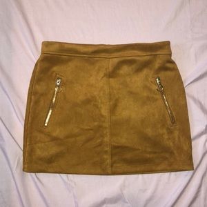 Fashionable skirt for going out